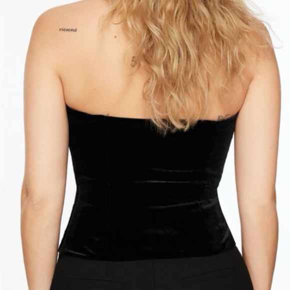 Bare button detail velvet bustier - Picture 3 of 4